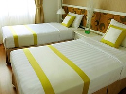 Golden Ant Hotel