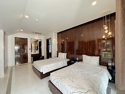 Carmelina Beach Resort