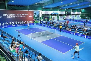 Carmelina Beach Resort