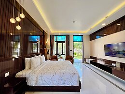 Carmelina Beach Resort