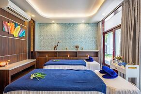 Carmelina Beach Resort