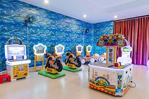 Carmelina Beach Resort