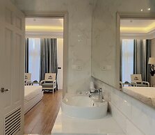 Carmelina Beach Resort