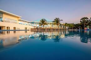 Carmelina Beach Resort