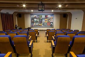 Carmelina Beach Resort