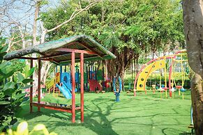 Carmelina Beach Resort