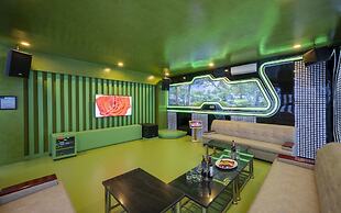 Carmelina Beach Resort