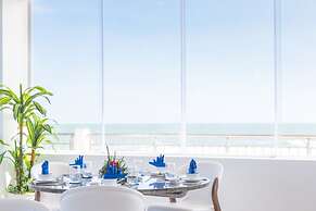 Carmelina Beach Resort