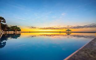 Carmelina Beach Resort