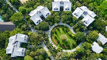 Carmelina Beach Resort