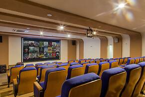 Carmelina Beach Resort