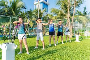 Carmelina Beach Resort