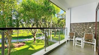 Carmelina Beach Resort