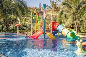 Carmelina Beach Resort