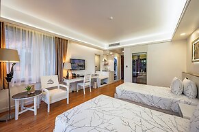 Carmelina Beach Resort