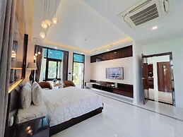 Carmelina Beach Resort