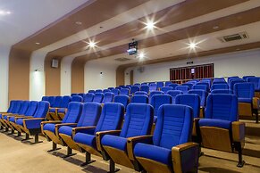 Carmelina Beach Resort