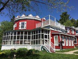 Auberge de La Tour du Lac