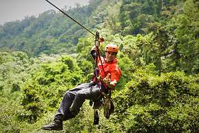 Arenal Paraíso Resort & Thermo Mineral Hot Springs