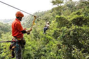 Arenal Paraíso Resort & Thermo Mineral Hot Springs