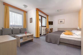 Garni Hotel Miklic