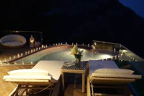 Lissiya Hotel - Boutique Class