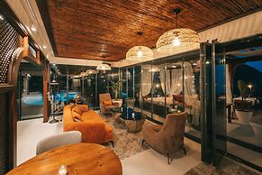 Lissiya Hotel - Boutique Class