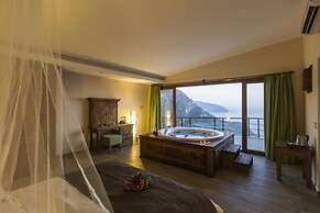 Lissiya Hotel - Boutique Class