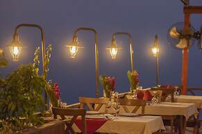 Lissiya Hotel - Boutique Class