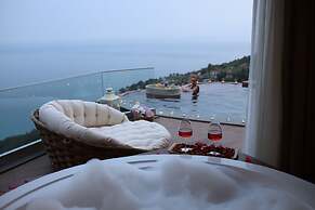 Lissiya Hotel - Boutique Class