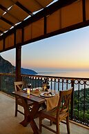 Lissiya Hotel - Boutique Class