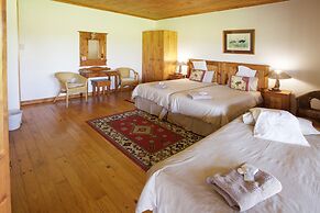 Mentors Country Estate