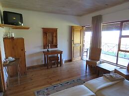 Mentors Country Estate