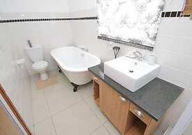 Mentors Country Estate