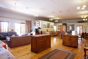 Mentors Country Estate