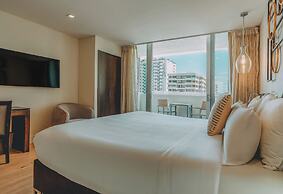 Iberostar Waves Berkeley Shore