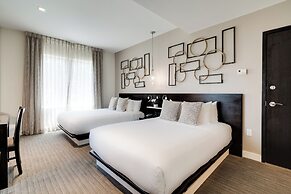 Iberostar Waves Berkeley Shore