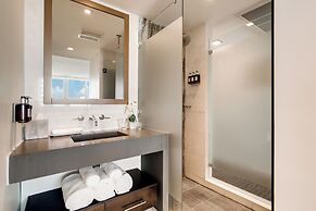 Iberostar Waves Berkeley Shore