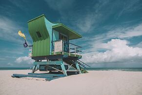 Iberostar Waves Berkeley Shore