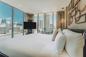 Iberostar Waves Berkeley Shore