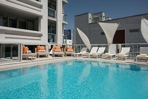 Iberostar Waves Berkeley Shore