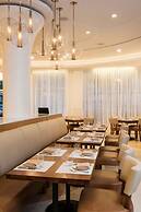 Iberostar Waves Berkeley Shore