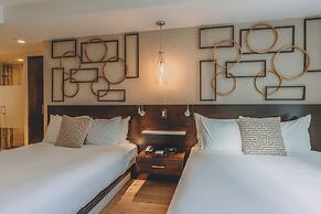 Iberostar Waves Berkeley Shore