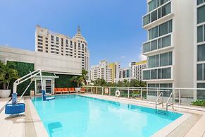 Iberostar Waves Berkeley Shore