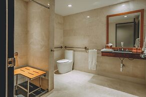 Iberostar Waves Berkeley Shore