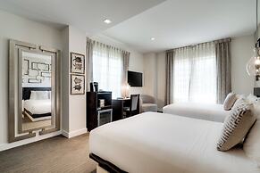 Iberostar Waves Berkeley Shore