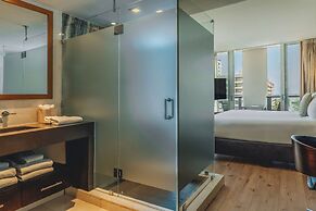 Iberostar Waves Berkeley Shore