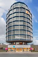 Clarion Lakeside Inn & Conference Centre