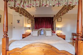 Blacksmiths Arms Inn