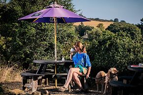 Blacksmiths Arms Inn